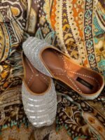 Noor-e-Silver Shimmer Lines Jutti - Image 4