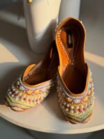 Noor-E-Gul Jutti - Image 2