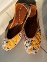 Gulbahaar Hand-Embroidered Jutti