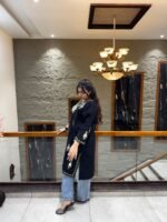 Noor-e-Shab – Hand-Embroidered Woollen Kashmiri Phiran - Image 2