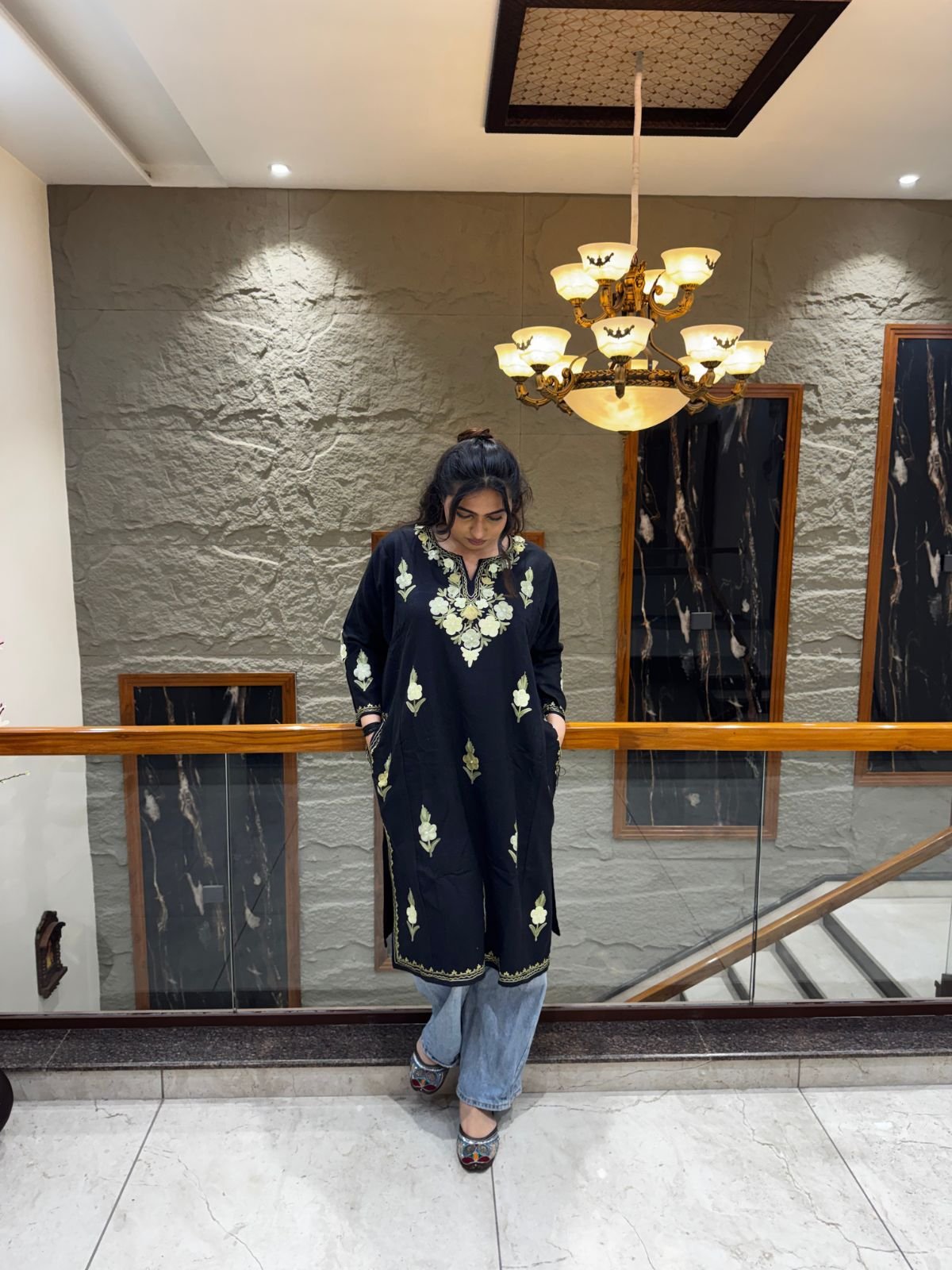 Images (9) Noor-e-Shab – Hand-Embroidered Woollen Kashmiri Phiran - Image 1